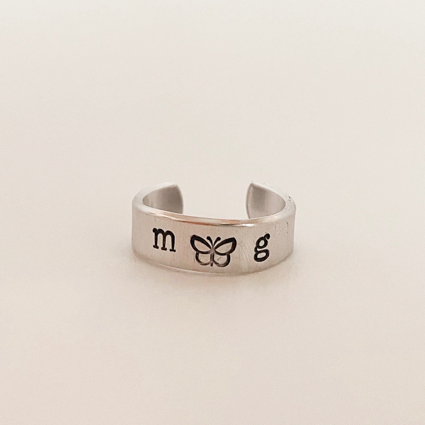 custom name ring