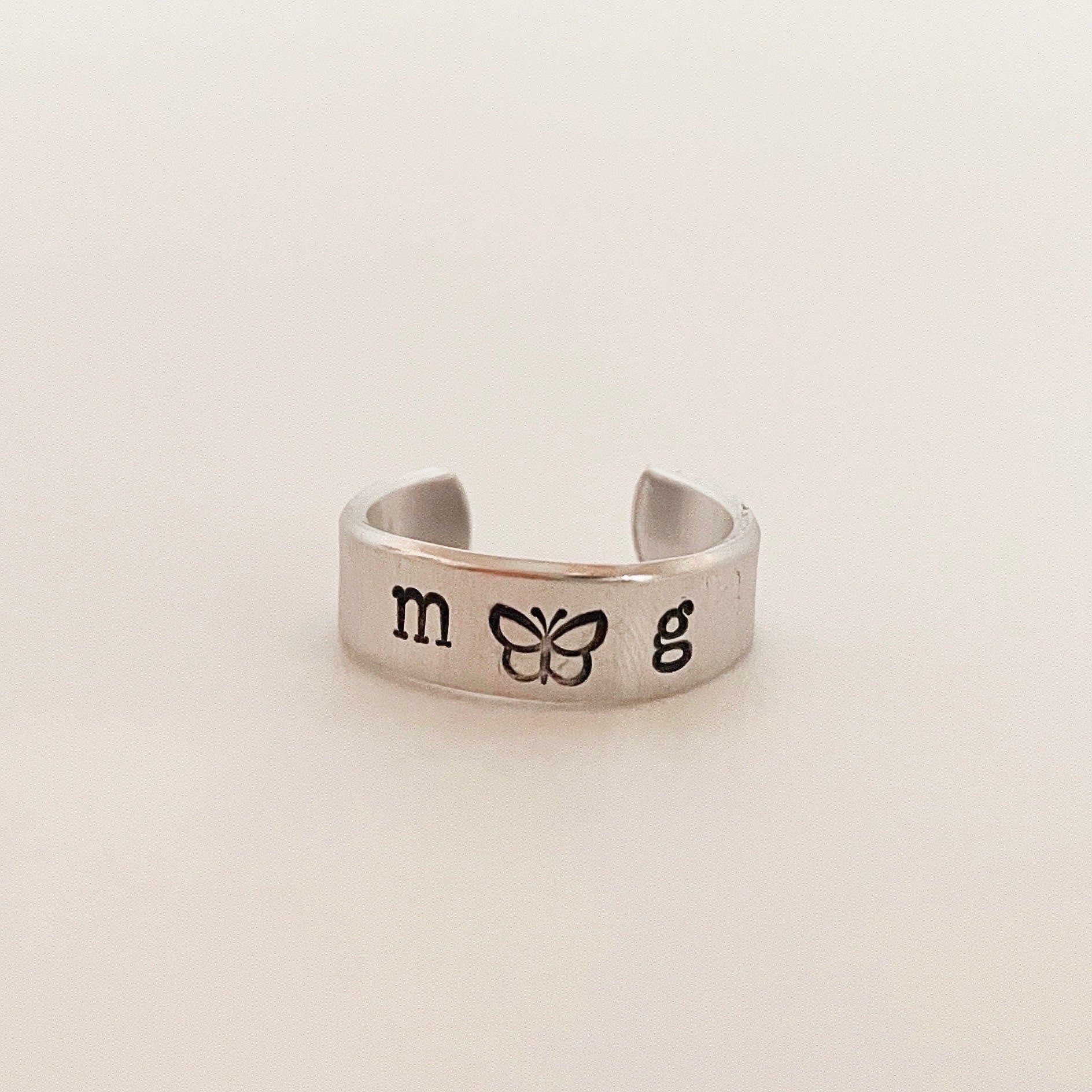 custom name ring